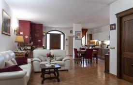 Villa – Piancastagnaio, Toscana, Italia. 800 000 €