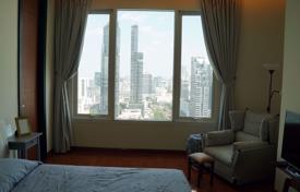 2-dormitorio apartamentos en condominio en Bang Rak, Tailandia. $3 060  por semana