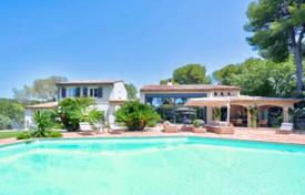8 dormitorio villa 430 m² en Mougins, Francia. 3 290 000 €