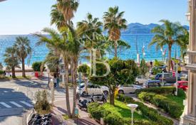 Piso – Boulevard de la Croisette, Cannes, Costa Azul,  Francia. $2 900  por semana