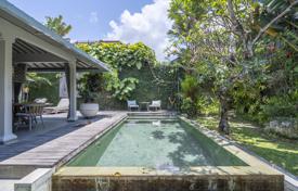 Villa – Seminyak, Bali, Indonesia. 350 000 €