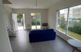 4 dormitorio piso 97 m² en Pietrasanta, Italia. 825 000 €