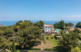Villa – Liguria, Italia. 1 050 000 €