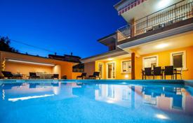 4 dormitorio casa de pueblo 550 m² en Rovinj, Croacia. 960 000 €
