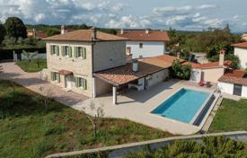 8 dormitorio casa de pueblo 230 m² en Barban, Croacia. 1 290 000 €