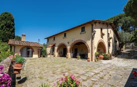 26 dormitorio finca rústica 628 m² en Scandicci, Italia. 1 850 000 €