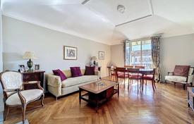 3 dormitorio piso 82 m² en Le Carré d'Or, Francia. 725 000 €