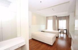 4 dormitorio piso en Pathum Wan, Tailandia. $7 700  por semana