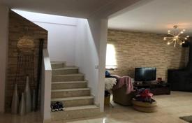 3 dormitorio chalet en Limassol (city), Chipre. 450 000 €
