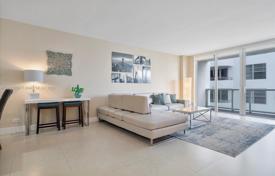 3-dormitorio apartamentos en condominio 119 m² en Miami Beach, Estados Unidos. $930 000