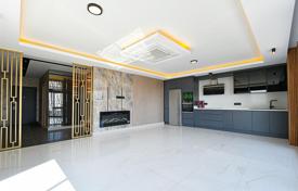 5 dormitorio villa 290 m² en Kargicak, Turquía. 52 752 000 TRY