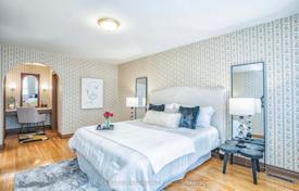 11 dormitorio casa de pueblo en Scarborough, Canadá. C$1 745 000