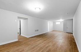 5 dormitorio casa de pueblo en North York, Canadá. C$2 606 000