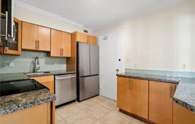 2-dormitorio apartamentos en condominio 97 m² en Miami Beach, Estados Unidos. $675 000
