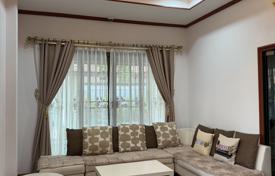 3 dormitorio villa 210 m² en Pattaya, Tailandia. $216 000