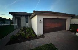 Casa de pueblo – Corkscrew, Collier County, Florida,  Estados Unidos. $549 000