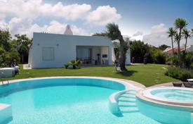 Villa – Ostuni, Apulia, Italia. 9 700 €  por semana
