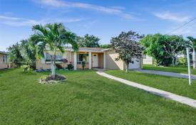 Casa de pueblo – Lauderdale Lakes, Broward, Florida,  Estados Unidos. $390 000
