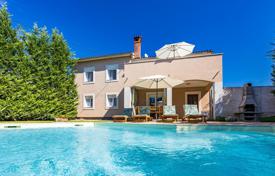 3 dormitorio casa de pueblo 146 m² en Svetvinčenat, Croacia. 407 000 €