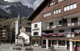 3 dormitorio piso en Breuil-Cervinia, Italia. 1 750 000 €