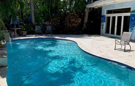Villa – Golden Beach, Florida, Estados Unidos. $2 200 000