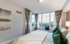 5 dormitorio piso en North York, Canadá. C$1 169 000