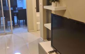 2-dormitorio apartamentos en condominio en Huai Khwang, Tailandia. $190 000