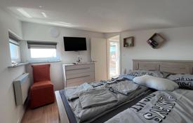 5 dormitorio casa de pueblo 150 m² en Vodice, Croacia. 350 000 €