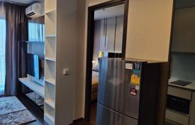 1-dormitorio apartamentos en condominio en Watthana, Tailandia. $121 000