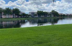 Condominio – Tamarac, Broward, Florida,  Estados Unidos. $295 000