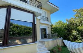 5 dormitorio villa 600 m² en Sarıyer, Turquía. 153 528 000 TRY