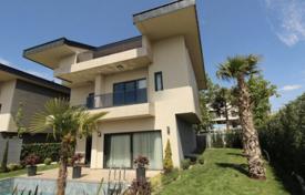 4 dormitorio villa 290 m² en Beylikdüzü, Turquía. 83 015 000 TRY