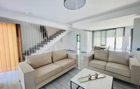 3 dormitorio adosado en Pafos, Chipre. 480 000 €