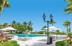 Piso – Fisher Island Drive, Miami Beach, Florida,  Estados Unidos. $948 000