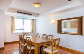 3 dormitorio ático en Khlong Toei, Tailandia. $4 600  por semana