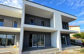 4 dormitorio casa de pueblo 97 m² en Viškovo, Croacia. 325 000 €