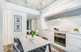 1 dormitorio piso en Roehampton Avenue, Canadá. C$811 000