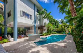 Villa – Key Biscayne, Florida, Estados Unidos. $3 150 000