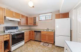 11 dormitorio casa de pueblo en North York, Canadá. C$1 410 000