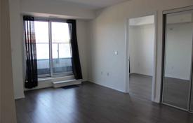 3 dormitorio piso en North York, Canadá. C$823 000