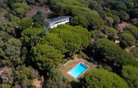 5 dormitorio casa de pueblo 447 m² en Sant Andreu de Llavaneres, España. 1 500 000 €