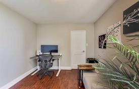 3 dormitorio piso en North York, Canadá. C$928 000