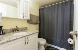 6 dormitorio piso en Scarborough, Canadá. C$854 000