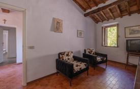 18 dormitorio finca rústica 1030 m² en Siena, Italia. 1 250 000 €
