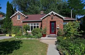 Casa de pueblo – Scarborough, Toronto, Ontario,  Canadá. C$1 043 000