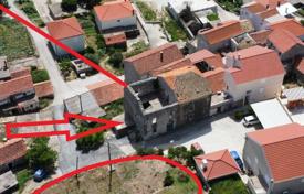 6 dormitorio casa de pueblo 300 m² en Dubrovnik Neretva County, Croacia. 120 000 €