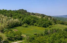 Terreno en Motovun, Croacia. 250 000 €