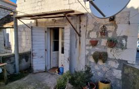 Casa de pueblo – Kaštel Novi, Kastela, Split-Dalmatia County,  Croacia. 490 000 €