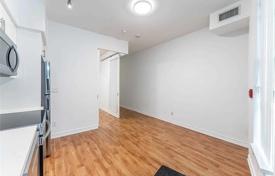 1 dormitorio piso en Fort York Boulevard, Canadá. C$755 000