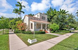 Chalet – Coral Gables, Florida, Estados Unidos. $720 000